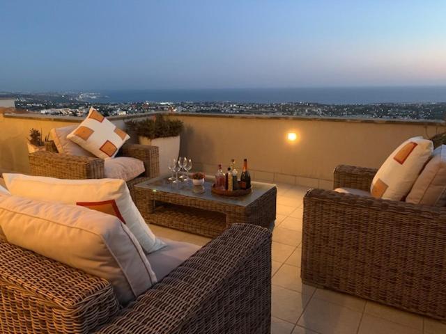 Beau Views Seven Appartement Peyia Buitenkant foto